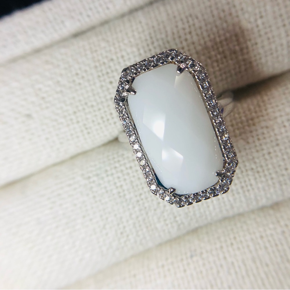 Ring - Picture 3 of 16